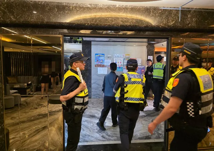 北市科技執法量暴增，基層警須逐筆審核影像、製作罰單。警方提供