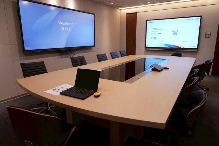 ViewSonic與台灣出版社合作推出AI教科書白皮書，整合內容與AI分析技術，推動教育場域創新。彭欣偉攝