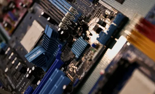 AI掀起PCB大浪!謝金河:電子傳產大翻身 這些股票火力全開