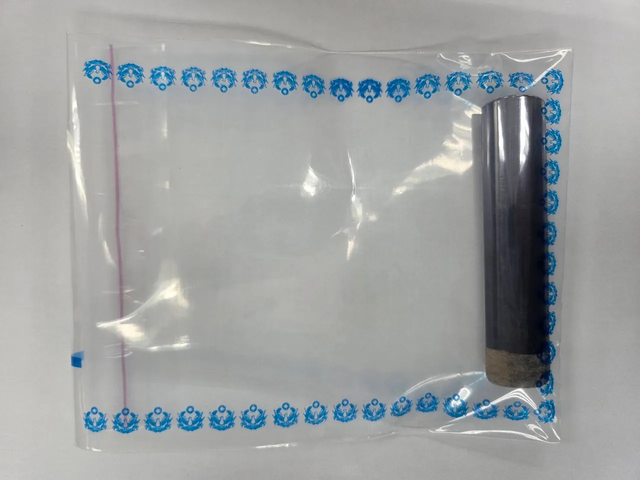 警方于余男车上搜出丧尸烟毒。警方提供