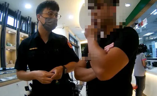 郵局行員真機警!見這狀況就報警 里港警即時攔阻假網友真詐騙