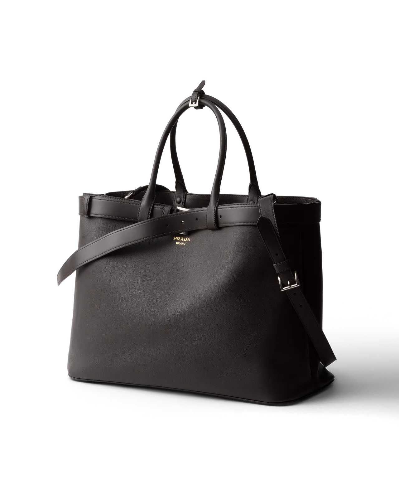 PRADA Buckle深棕色皮革肩背包,23万元。品牌提供