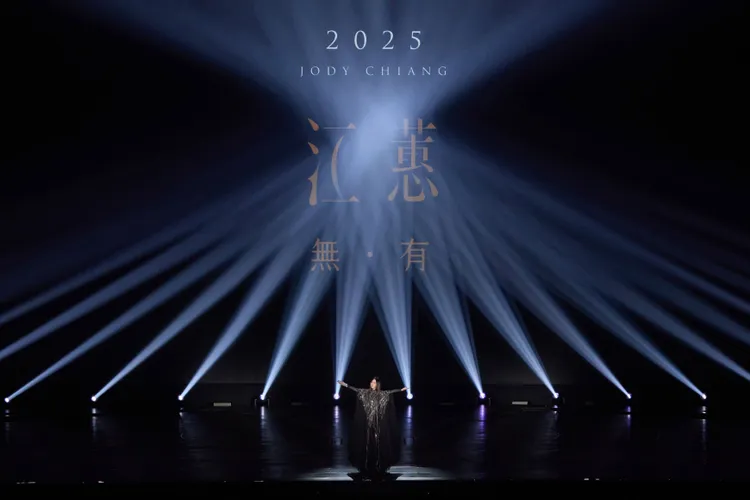 江蕙雖沒安可橋段，但仍是抵不過粉絲熱情，重返舞台。寬宏藝術提供