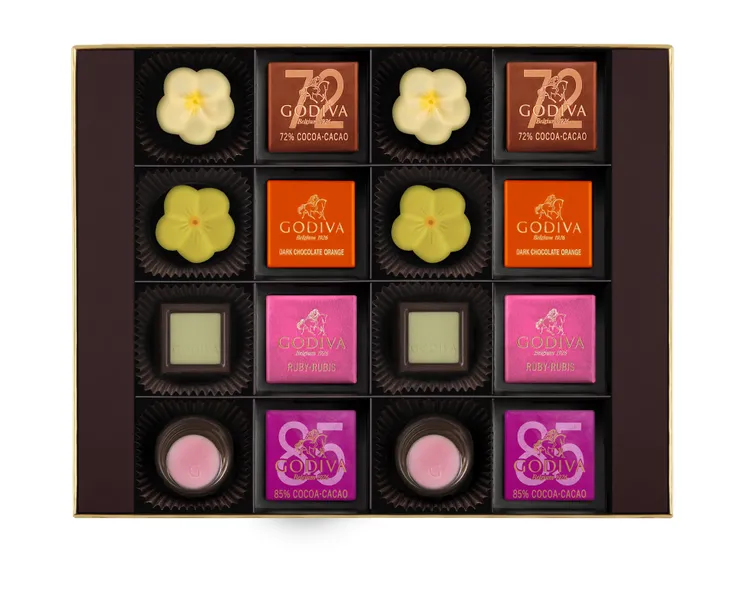 夏之戀綜合巧克力禮盒16顆裝。業者提供