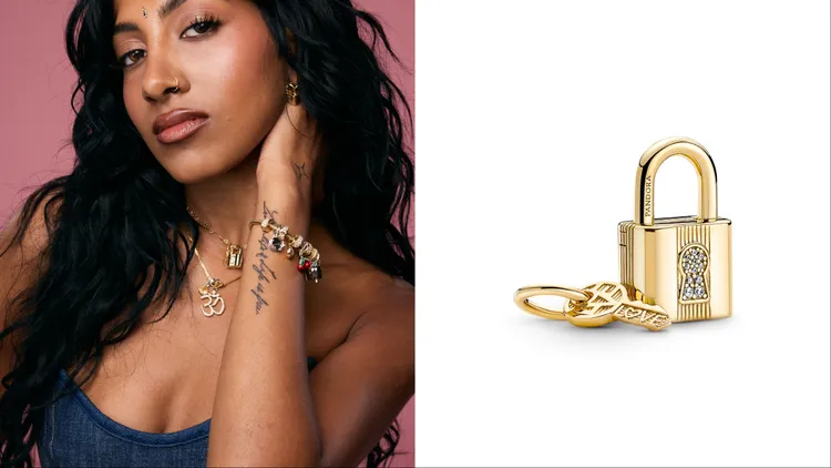 KATSEYE成員Lara配戴PANDORA鍍14k金掛鎖鑰匙吊飾，3280元。品牌提供