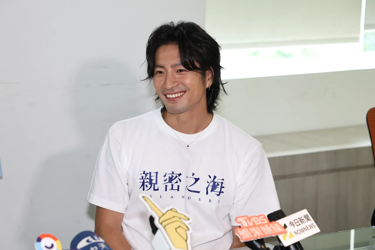 福地祐介連脫3部戲正面全裸 李至正：要不要穿起來？｜壹蘋新聞網
