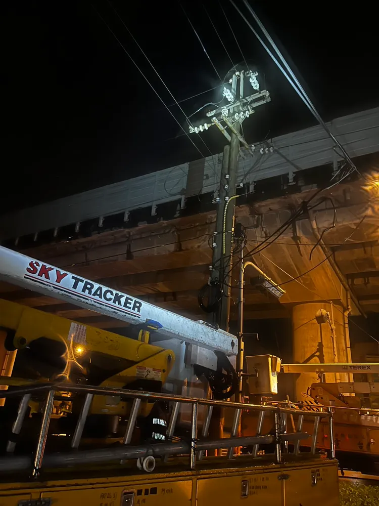 大雷雨造成台中海線逾9千戶停電，經台電搶修目前均已修復。台電提供
