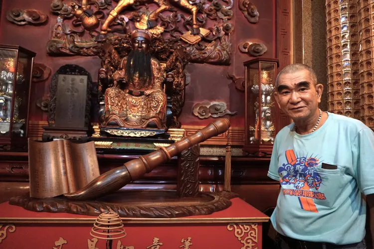 大里振坤宮的「文昌如意筆」出自傳統匠師張明德之手。民眾提供