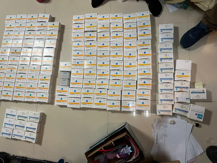 警方查扣相關證物。警方提供