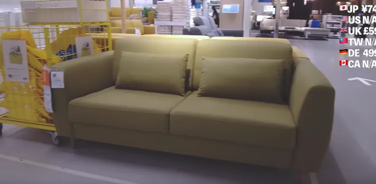 看似平凡的雙人沙發，隱藏著設計巧思。SANU Loves IKEA 