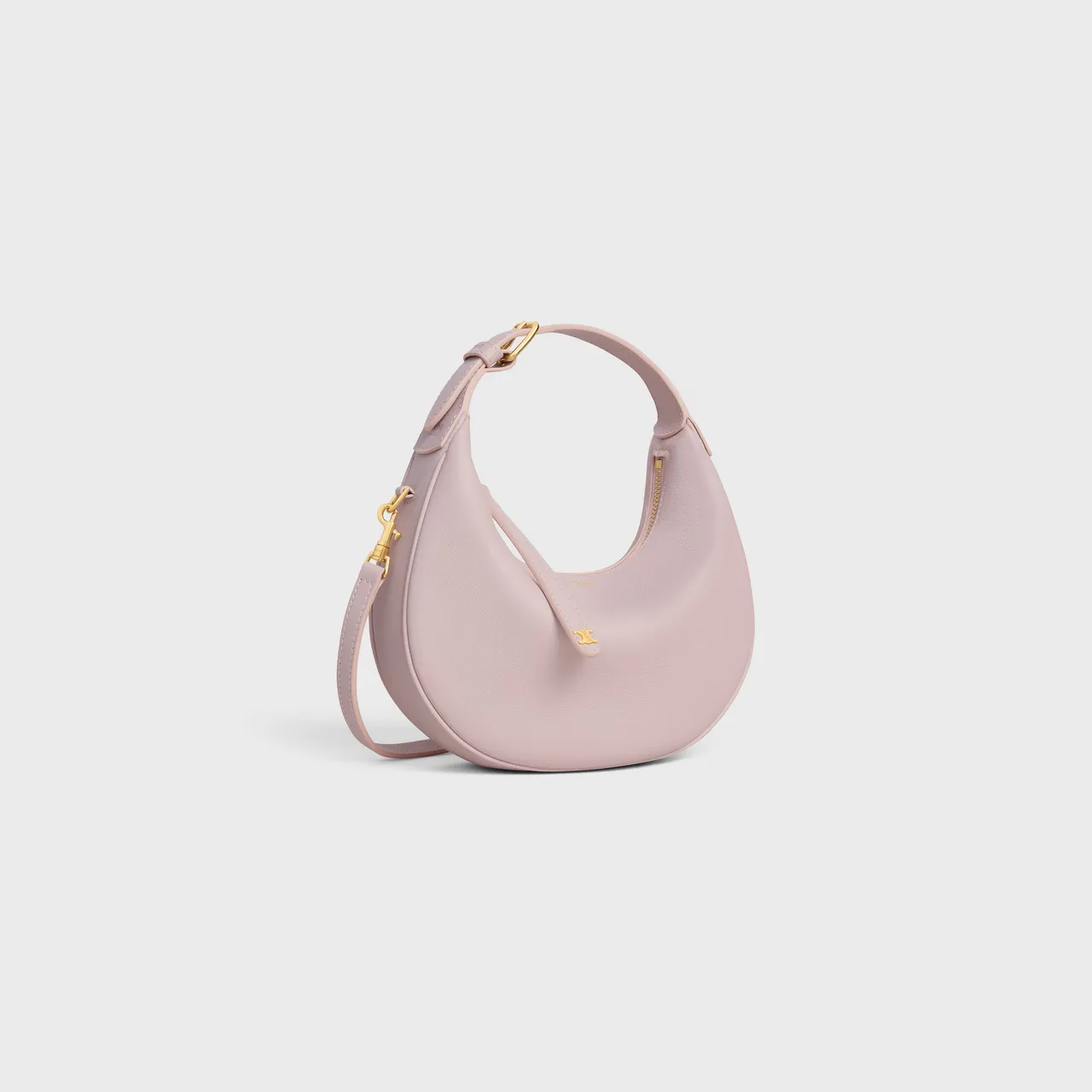 CELINE Teen Lulu手袋,6万3000元。品牌提供