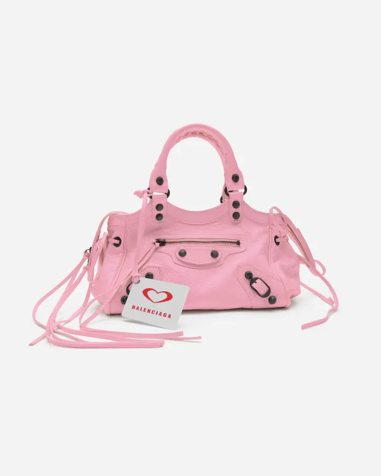 BALENCIAGA七夕推薦包款。品牌提供