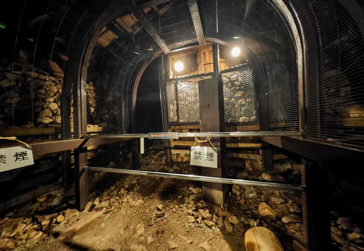 1號倉庫室內溫度約攝氏13度左右。田欣雲攝影