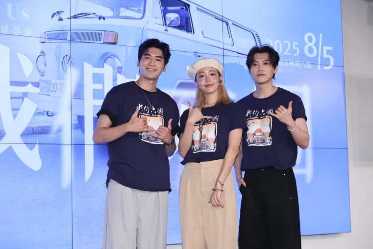 涂善存（左）和戲裡姐弟黃薇渟、邱宇辰一起為戲宣傳。彭欣偉攝