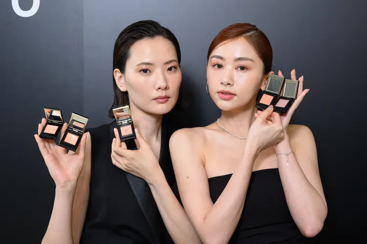 全新晶采單色眼影是本季的重點單品。品牌提供