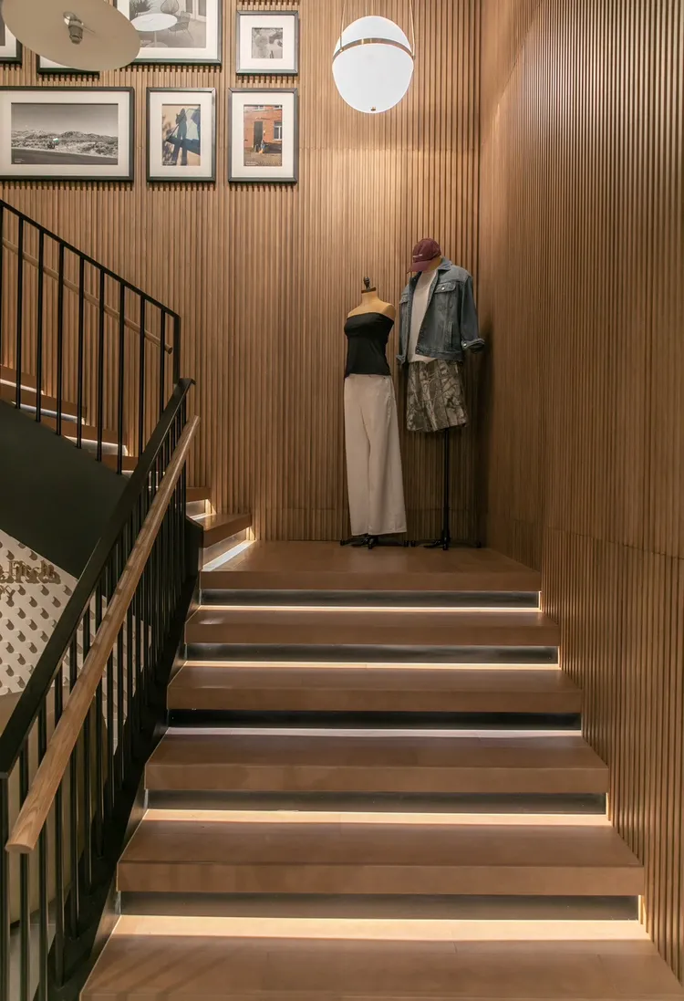 A&F台北忠孝假日概念店。品牌提供