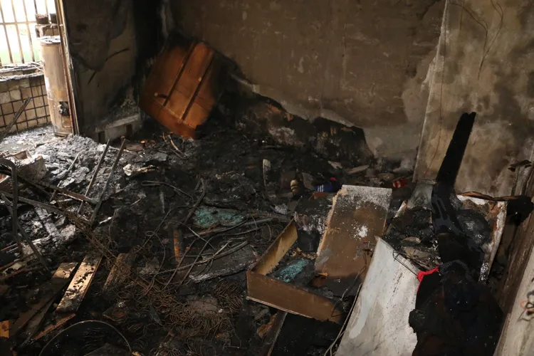 潘姓房客承租的套房內部幾乎全被燒毀。翻攝台中市消防局網站