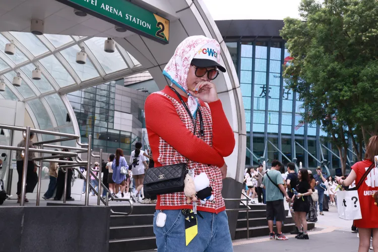 台北林先生從頭到腳都致敬偶像GD。彭欣偉攝