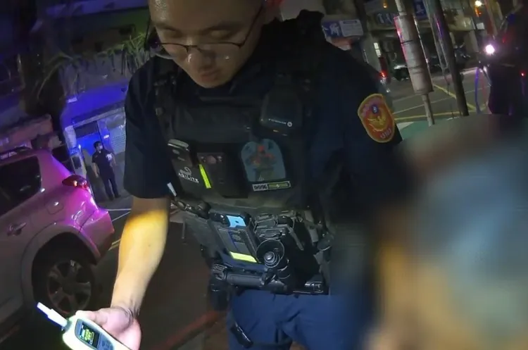 廖男酒測值超標。警方提供