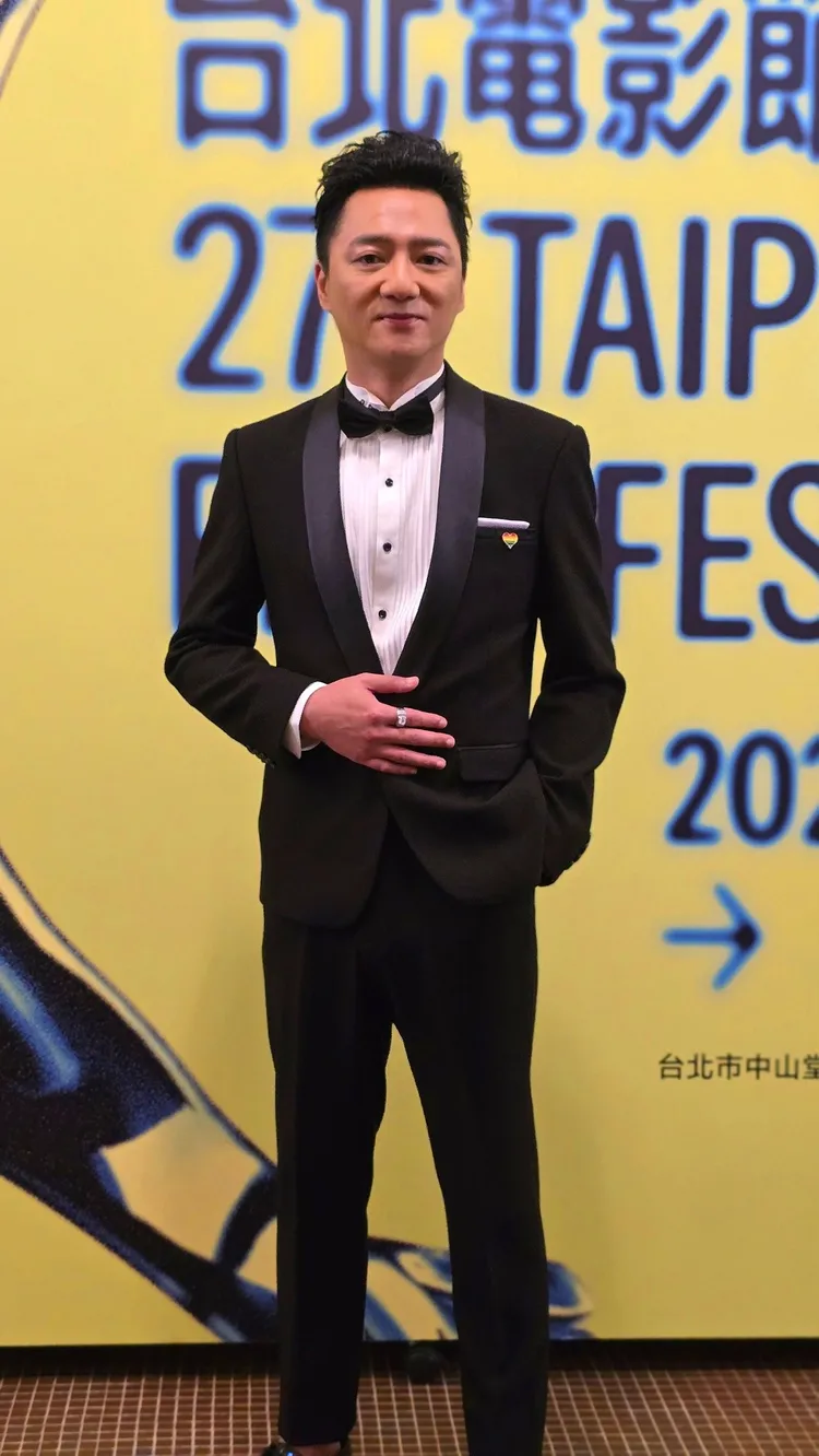 藍葦華曾獲金鐘獎迷你劇集男主角獎、男配角獎。翻攝藍葦華臉書