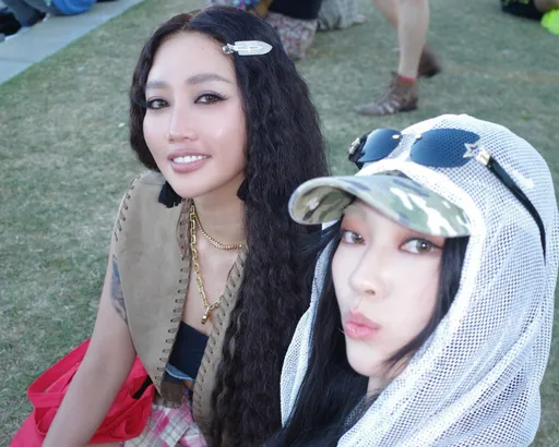 A-Lin「女女吻」是一人分饰两角?姐妹脸身分曝光了