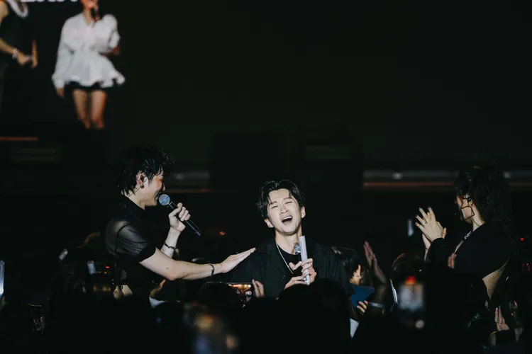 陳漢典（中）不只脫口秀還大跳《Coffee High》。星展娛樂提供