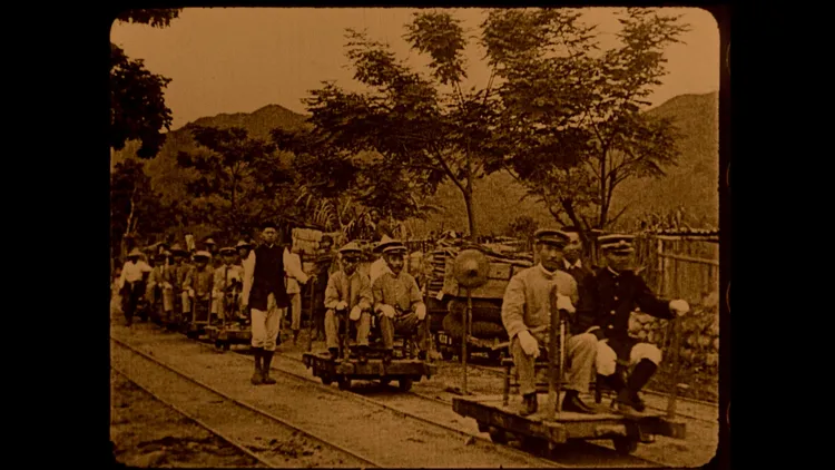 《福爾摩沙》是部僅七分多鐘的紀實短片，卻記錄下百年前的台灣珍貴影像。國家影視聽中心提供