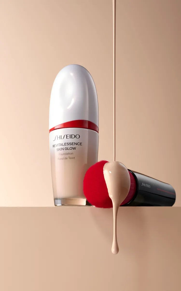 資生堂超聚光活膚粉底精華，30ml／2200元。品牌提供