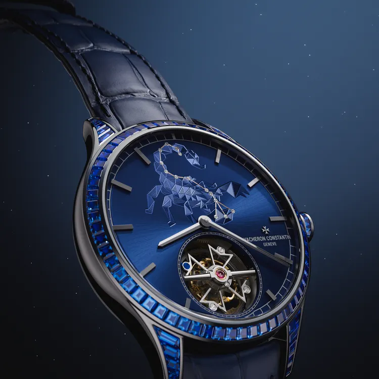 Métiers d’Art藝術大師系列Constellation陀飛輪腕錶，39mm，18K白金錶殼，5N粉紅金基底錶盤，深藍色鱷魚皮錶帶，2160超薄自動上鏈陀飛輪機芯，動力儲存80小時，防水深度30米。品牌提供