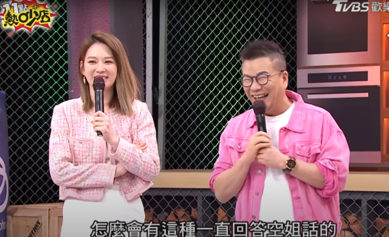 主持人Melody与沈玉琳。翻摄自YT《11点热炒店》