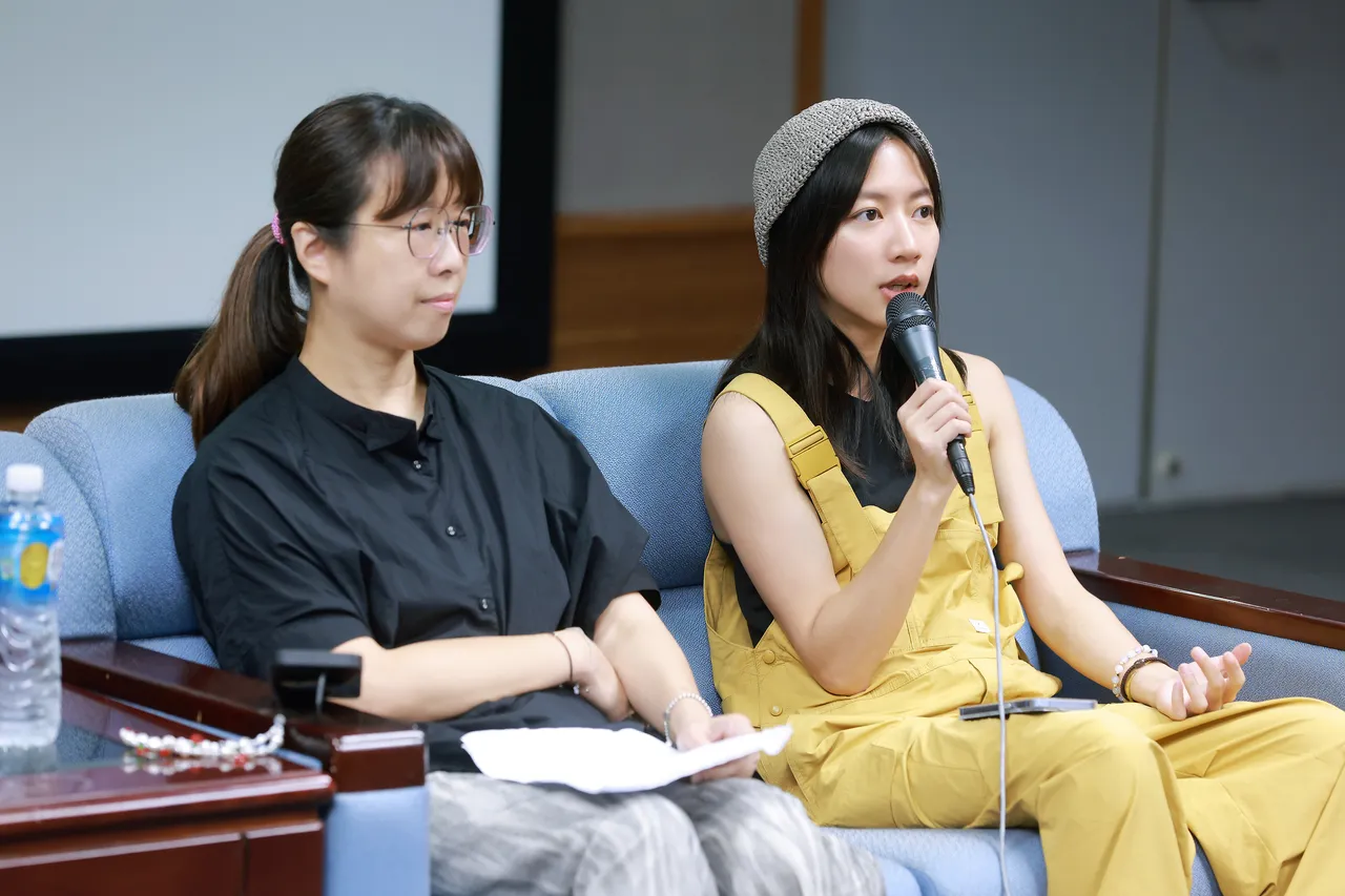 陳妤揭開藝人與經紀人(左)的親密默契 。台語台提供
