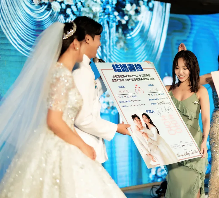 陳芳語擔任粉絲證婚人。陶山音樂提供