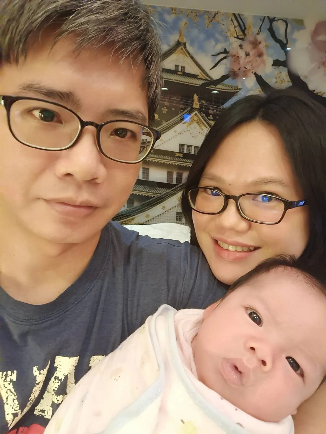 蔡小姐一家三口甜密合影,她计划再生第二胎。茂盛医院提供
