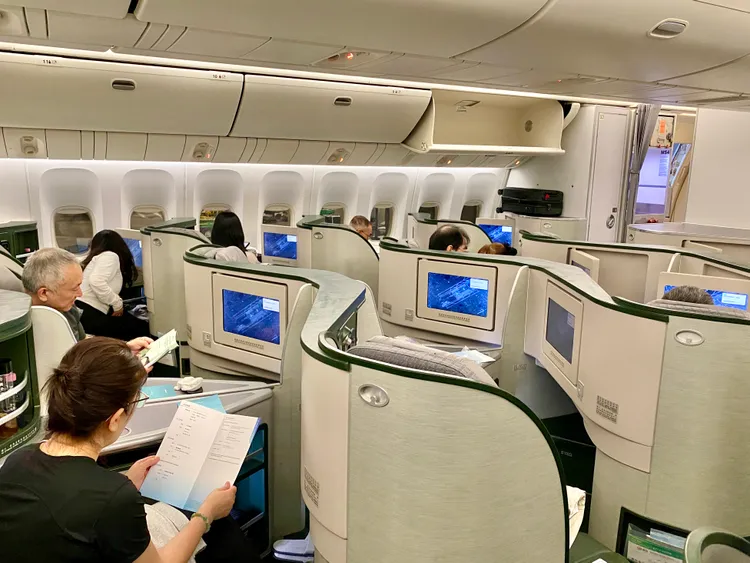 長榮航空商務艙示意圖。莊偉祺攝