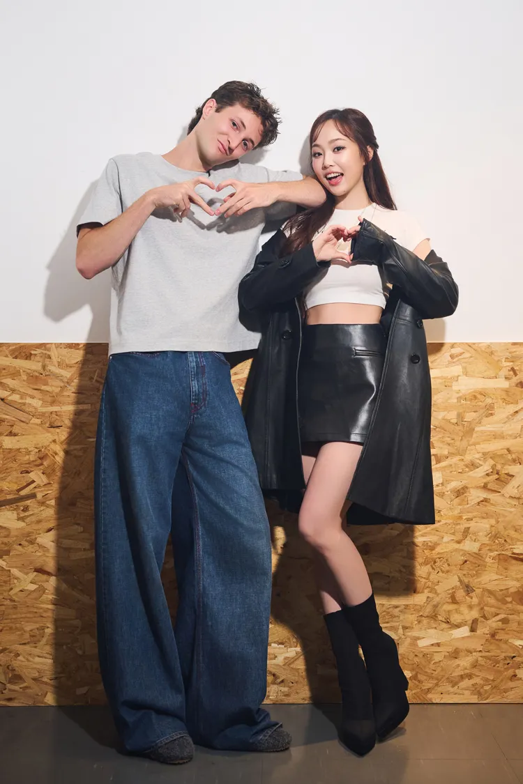 亨利莫迪（左）的暖心，讓安吉印象深刻。索尼音樂提供