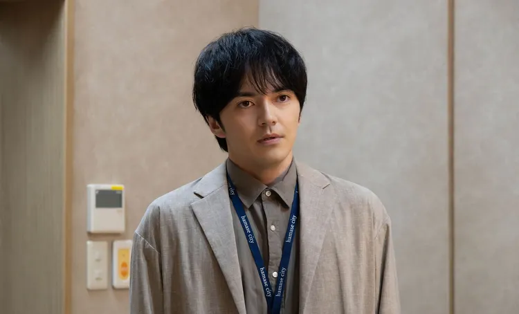 林遣都透露拍新戲，鬧出自己記錯時間而提早2小時起床的烏龍。friDay影音提供