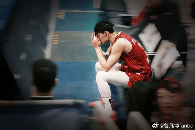 曾凡博準決賽受傷也成為本季北京首鋼無法奪冠原因。翻攝自曾凡博微博