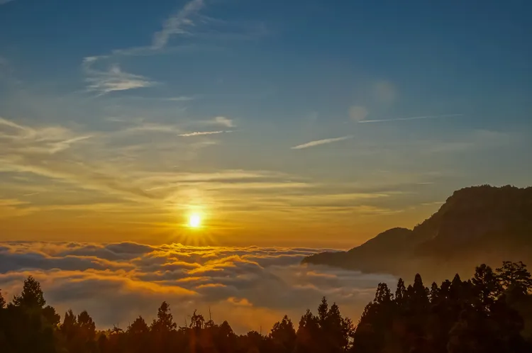 阿里山雲海夕陽。阿里山賓館提供