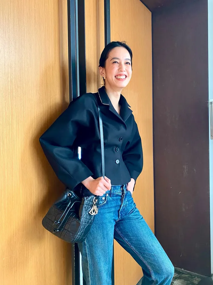 陳庭妮演繹DIOR全新D-Motion包。翻攝陳庭妮IG