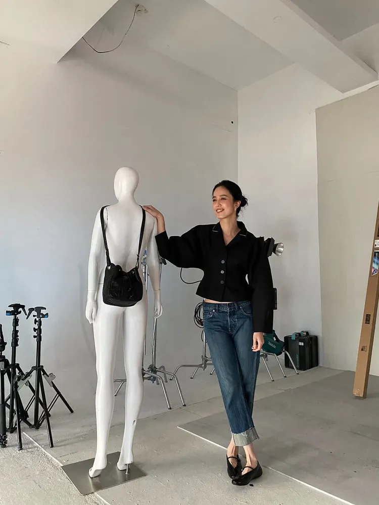 陳庭妮演繹DIOR全新D-Motion包。翻攝陳庭妮IG