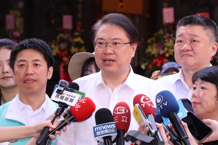 林右昌表示，他要對領銜人與志工表達最高敬意。記者莊宗達攝