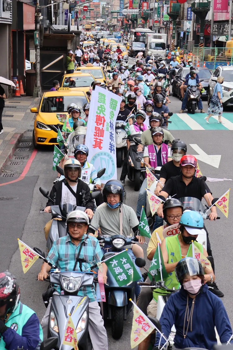 現在的立法院已經不是過去認知中，引以為傲的中華民國立法院，幾乎成為中共的立法局。記者莊宗達攝