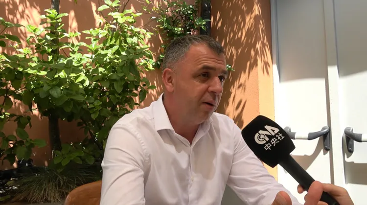 烏克蘭維基次夫市長史維里克日前向中央社表示，他很樂意向台灣分享當地打造社會韌性的防禦經驗。 中央社