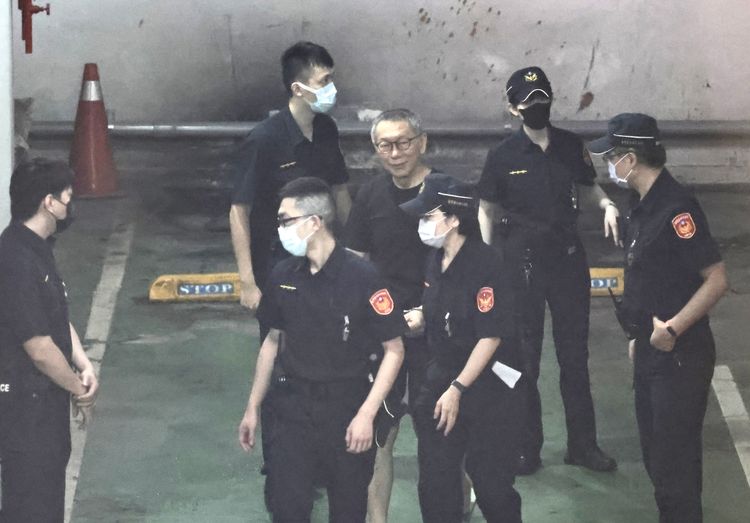 柯文哲堅喊絕不逃亡　稱保釋金太高「寧可續押」：沒貪污哪來1億