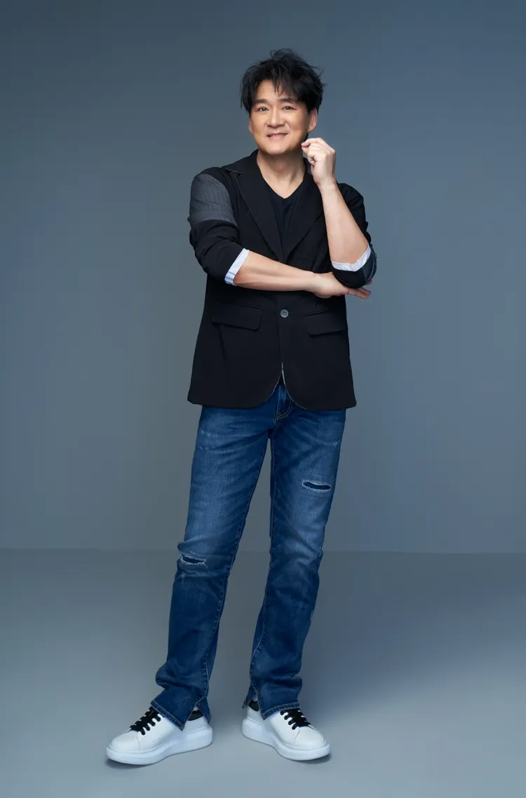 周華健突破自我創作邊界， 唱出記憶深處片段，唱進不同角色人生 。滾石唱片提供