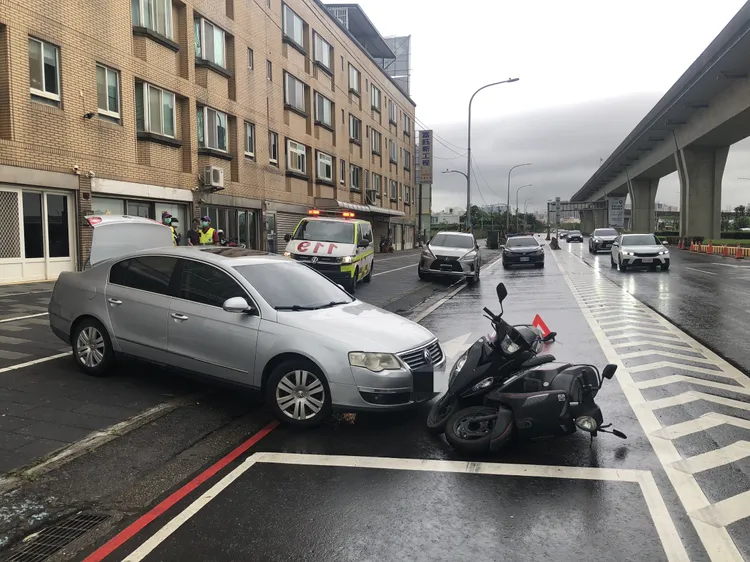 意外現場。中壢警分局提供