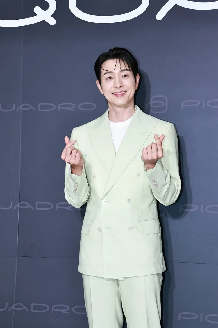 鄭星一在《黑暗榮耀》中飾演涎鎮的豪門丈夫。攝影中心攝