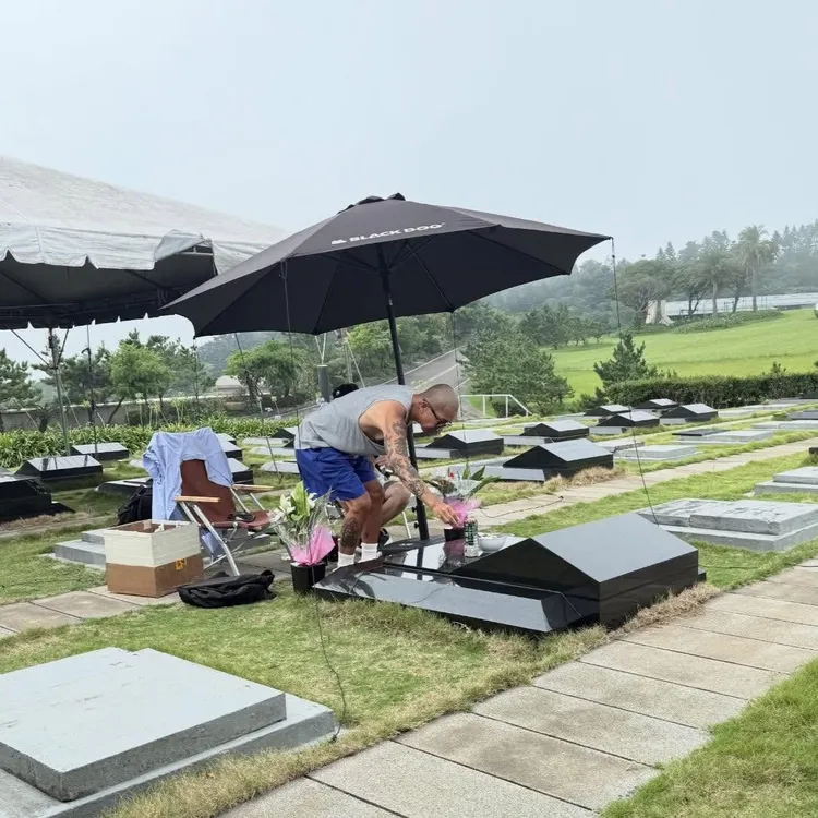 今日又有網友目擊具俊曄的深情背影。翻攝peichiu65 threads