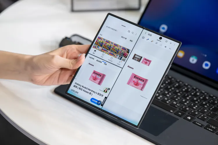 用戶能與Gemini Live分享相機或螢幕畫面，針對所見事物向Gemini Live提問，並獲得即時見解。三星提供