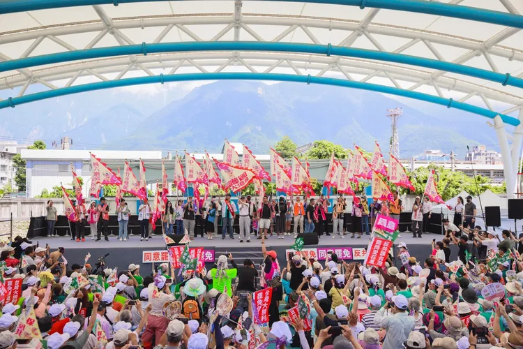 罷團於花蓮舉行「護國大遶境」誓師大會。反共護台聯盟提供